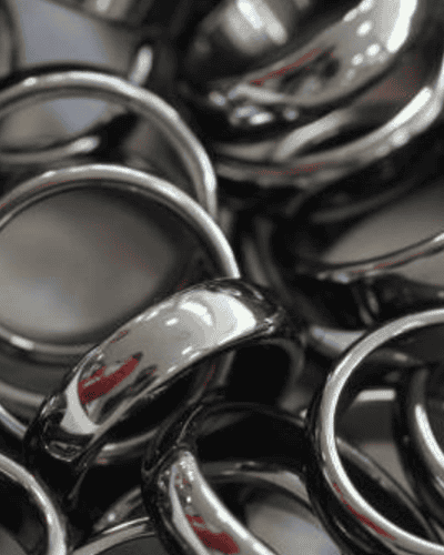 many tungsten and signet men's rings