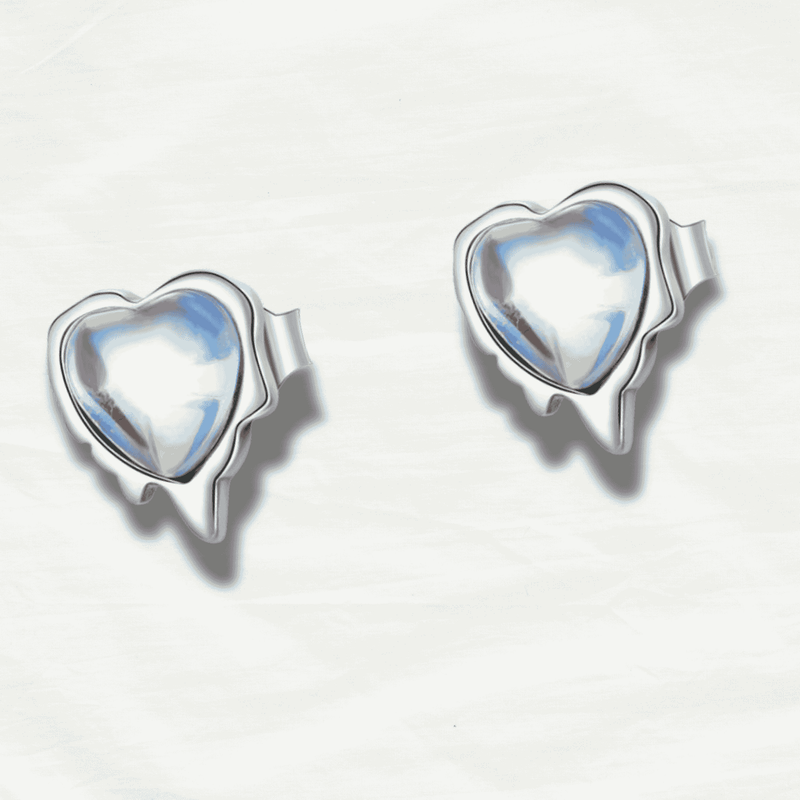Chic Sterling Silver Heart Moonstone Earrings