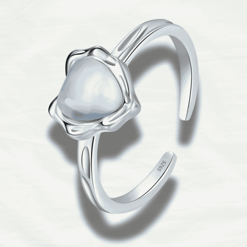 Shimmering Moonstone Silver Ring
