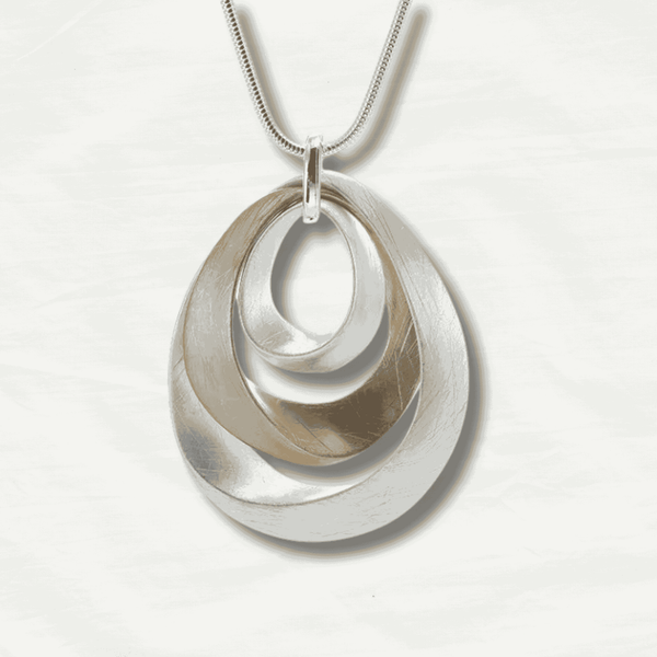 Stylish Vintage Long Necklace with Oval Pendant