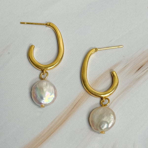 Modern 18k Gold Dangle Pearl Earrings